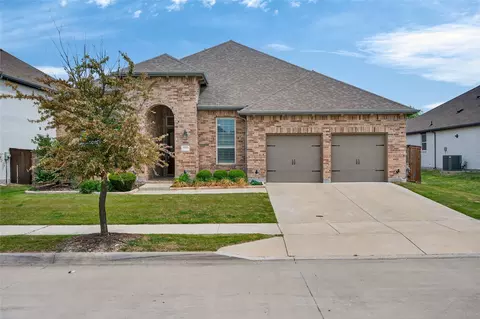 7457 Pondview Ln, Fort Worth, TX 76123