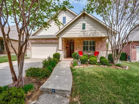 1220 Isabella Ln, Savannah, TX 76227