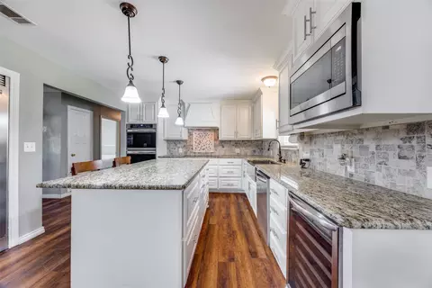 Kitchen - 54 Doty Ln, Denison, TX 75021 photo 3 of 4