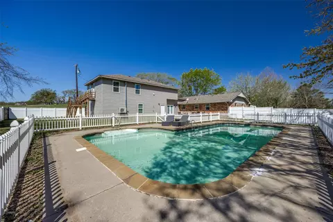 Exterior - 54 Doty Ln, Denison, TX 75021 photo 4 of 5