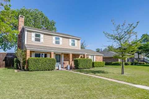 1221 Columbine Dr, Garland, TX 75043