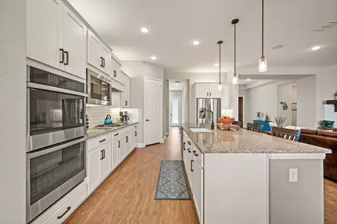 Kitchen - 1226 Aster Pl, Haslet, TX 76052 photo 4 of 4