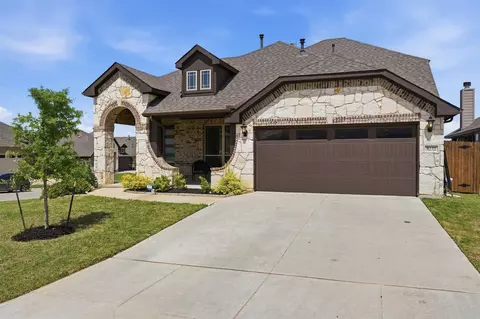 8232 Manx Pt, Godley, TX 76044