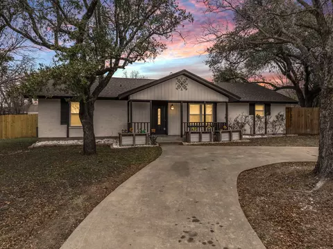 104 Jerry St, Gatesville, TX 76528