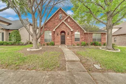 5106 Petersburg Dr, Rowlett, TX 75088