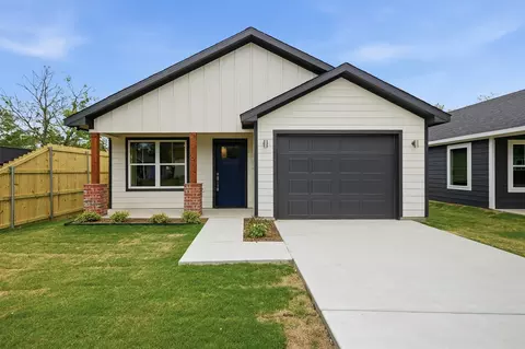 1016 S 1st St, Sherman, TX 75090