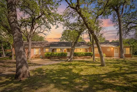 1504 Smilax Ave, Fort Worth, TX 76111