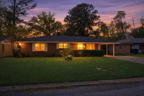 1129 Cloverdale Dr, Shreveport, LA 71118