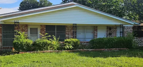 608 Arbor Ln, Lancaster, TX 75134