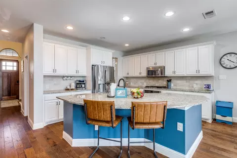 809 Llano Fls, Mckinney, TX 75071