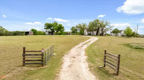 2290 N Fm 200, Rainbow, TX 76077