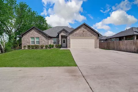 7137 John T White Rd, Fort Worth, TX 76120