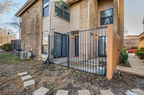 895 Dublin Dr #4, Richardson, TX 75080