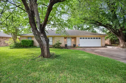 1520 Timbercreek Rd, Benbrook, TX 76126