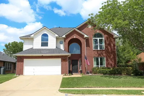 6129 Pebble Creek Dr, North Richland Hills, TX 76180