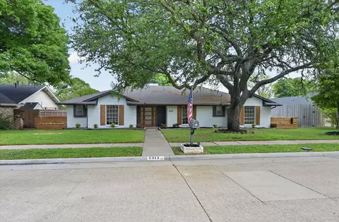 2313 Claridge Cir, Plano, TX 75075