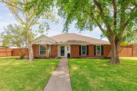 4826 Orchard Dr, Sachse, TX 75048