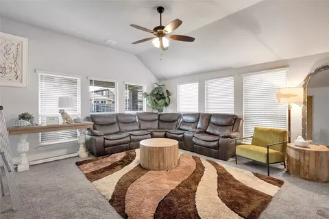 1129 Snowy Owl Dr, Alvarado, TX 76009
