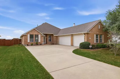 4024 Stone Haven Dr, Garland, TX 75043