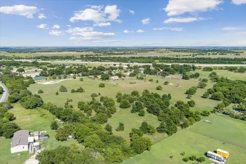 110 Brown Dr, Eddy, TX 76524 photo 13
