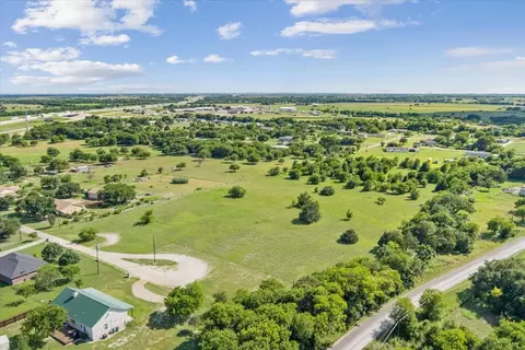 110 Brown Dr, Eddy, TX 76524 photo 7