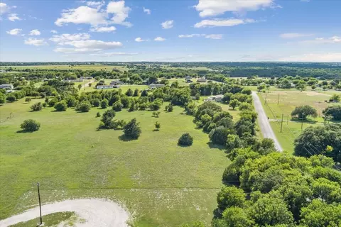 110 Brown Dr, Eddy, TX 76524 photo 11