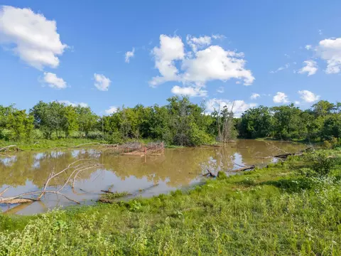 334 Eddy Ave, Joshua, TX 76058