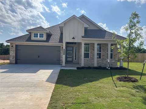 8024 Candy Ln, Waco, TX 76708
