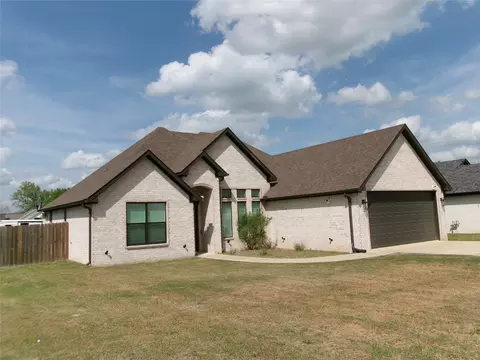 137 Stadium Ln, Van, TX 75790 photo 3