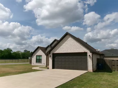 137 Stadium Ln, Van, TX 75790 photo 7
