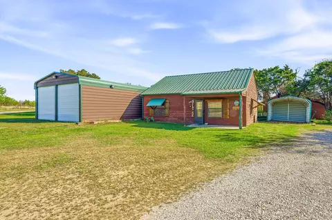 101 Hide Away Dr #7, Strawn, TX 76475
