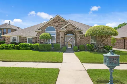 2509 Fox Glenn Cir, Bedford, TX 76021
