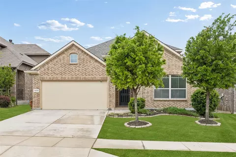 15720 Barton Ridge Dr, Fort Worth, TX 76177