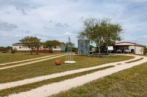 4880 Whitehead Rd, Midlothian, TX 76065