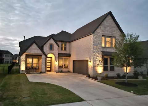 386 Paddle Boat Dr, Granbury, TX 76049