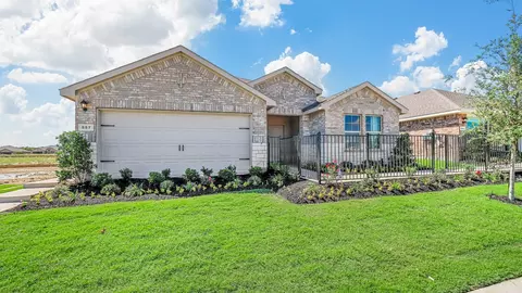 557 Marsh St, Cleburne, TX 76033