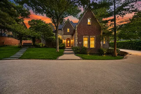 14907 Lake Forest Dr, Dallas, TX 75254