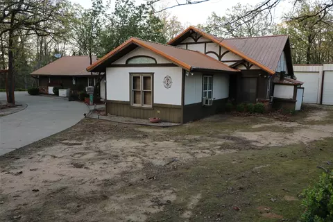 425 Dove Holw, Paris, TX 75462