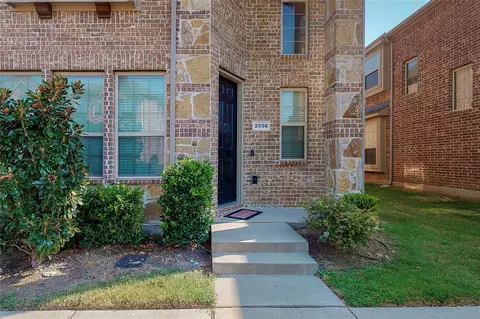 2556 Sarah Ln, The Colony, TX 75056