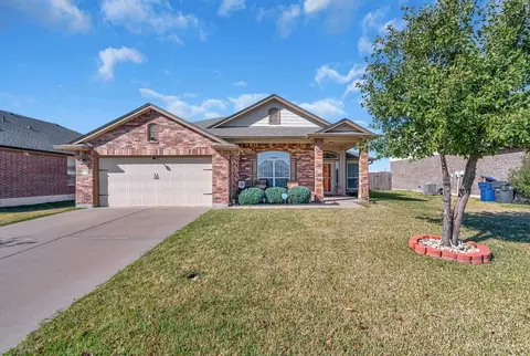 9836 Shallow Creek Dr, Waco, TX 76708