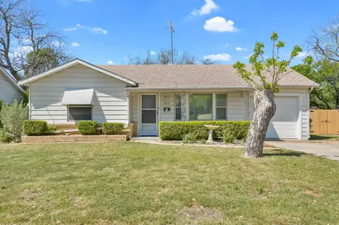 204 Westfork Dr, Fort Worth, TX 76114