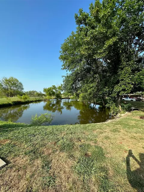 1074 County Road 142, Kaufman, TX 75142