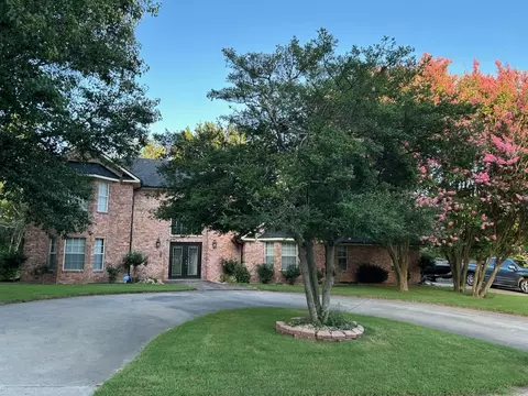 2020 Arbor Bend St, Bonham, TX 75418