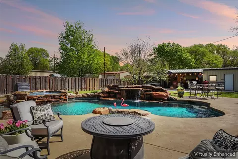 908 N Maple St, Muenster, TX 76252