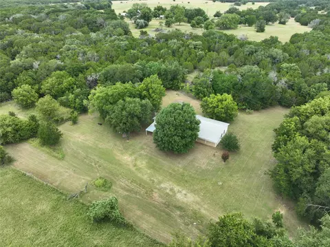 Other - 300 E A E 3rd St, Iredell, TX 76649 photo 4 of 5
