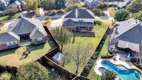 333 Green Acres Dr, Murphy, TX 75094