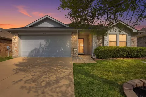 5762 Firethorn Dr, Dallas, TX 75249