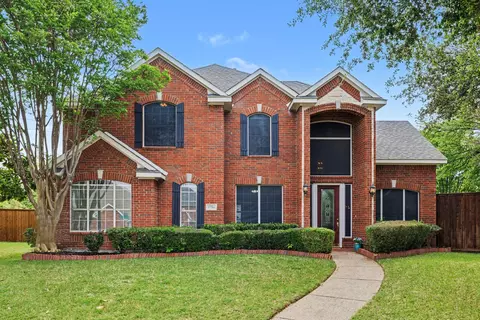 17704 River Chase Dr, Dallas, TX 75287