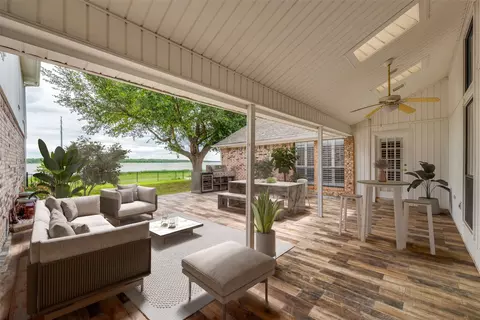 3306 Bluffview Dr, Garland, TX 75043