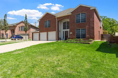 7005 Livingston Dr, Denton, TX 76210